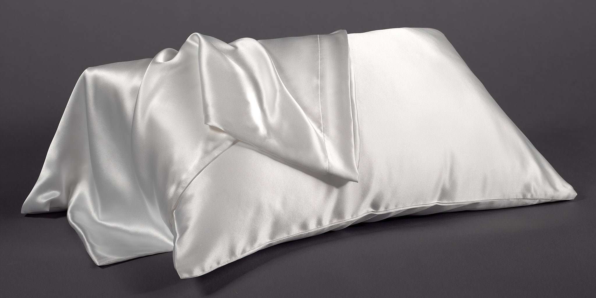 Are Silk Pillowcases Worth It? The Fine Bedding Company