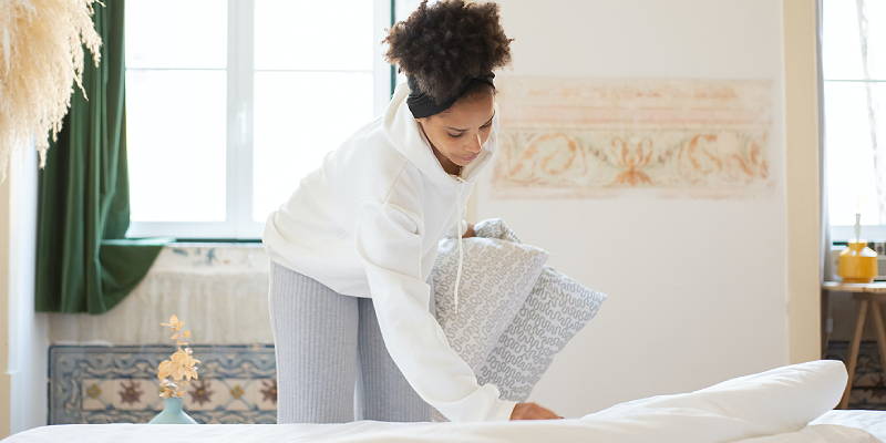 How To Ease Night Sweats With The Right Duvet Filling