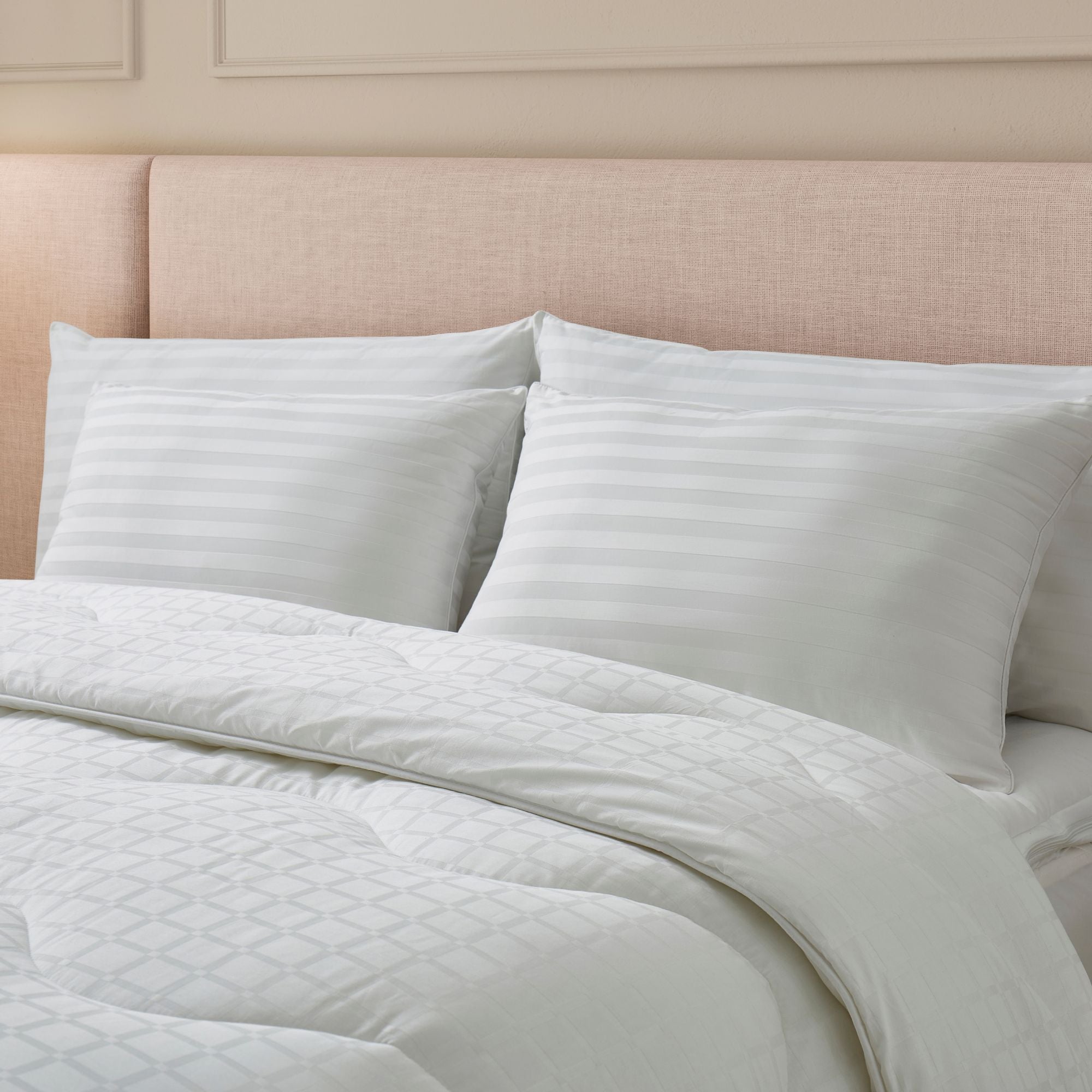 Boutique Silk Pillow: The Luxury Silk Hotel-Quality Pillow
