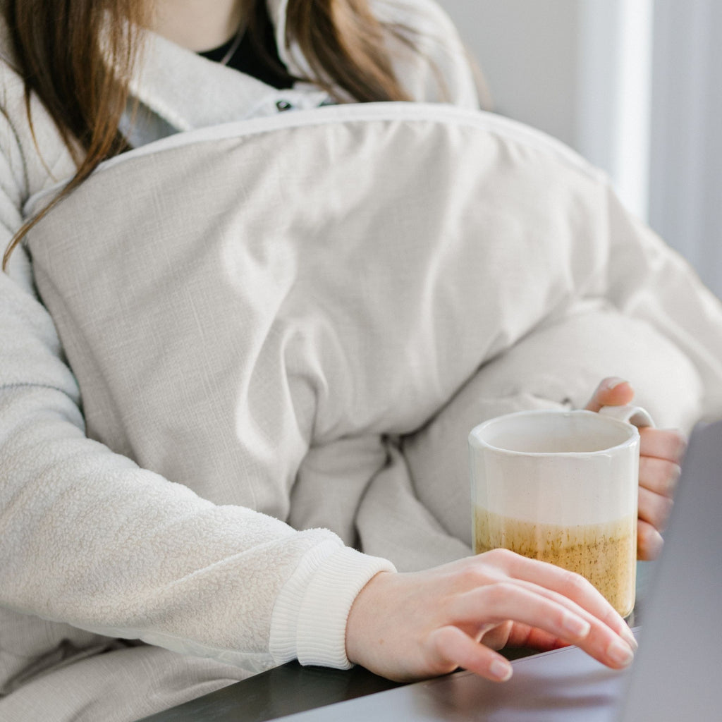 Night Lark Mini-Duvet Lifestyle Cloud Grey Working
