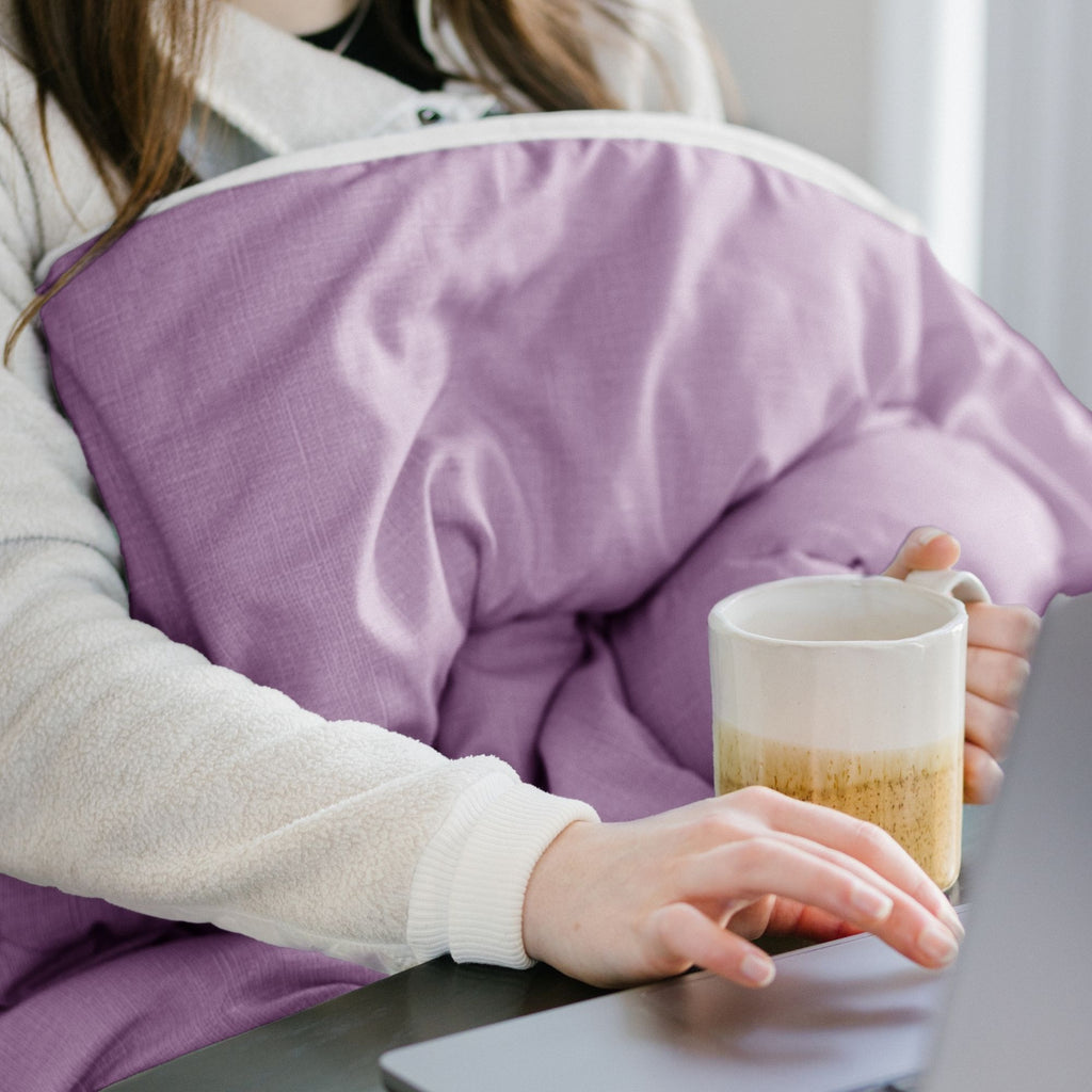 Night Lark Mini-Duvet Lifestyle Lilac bloom working